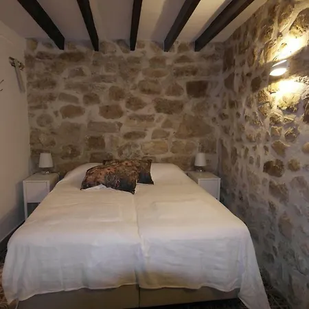 Cas, El Castell